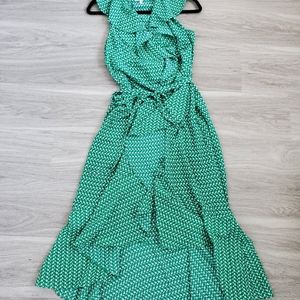 Max Studio Green Wrap Dress w/ Ruffle details